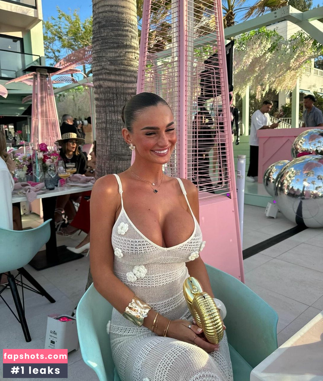 Maddy Cheary gallery photo #169