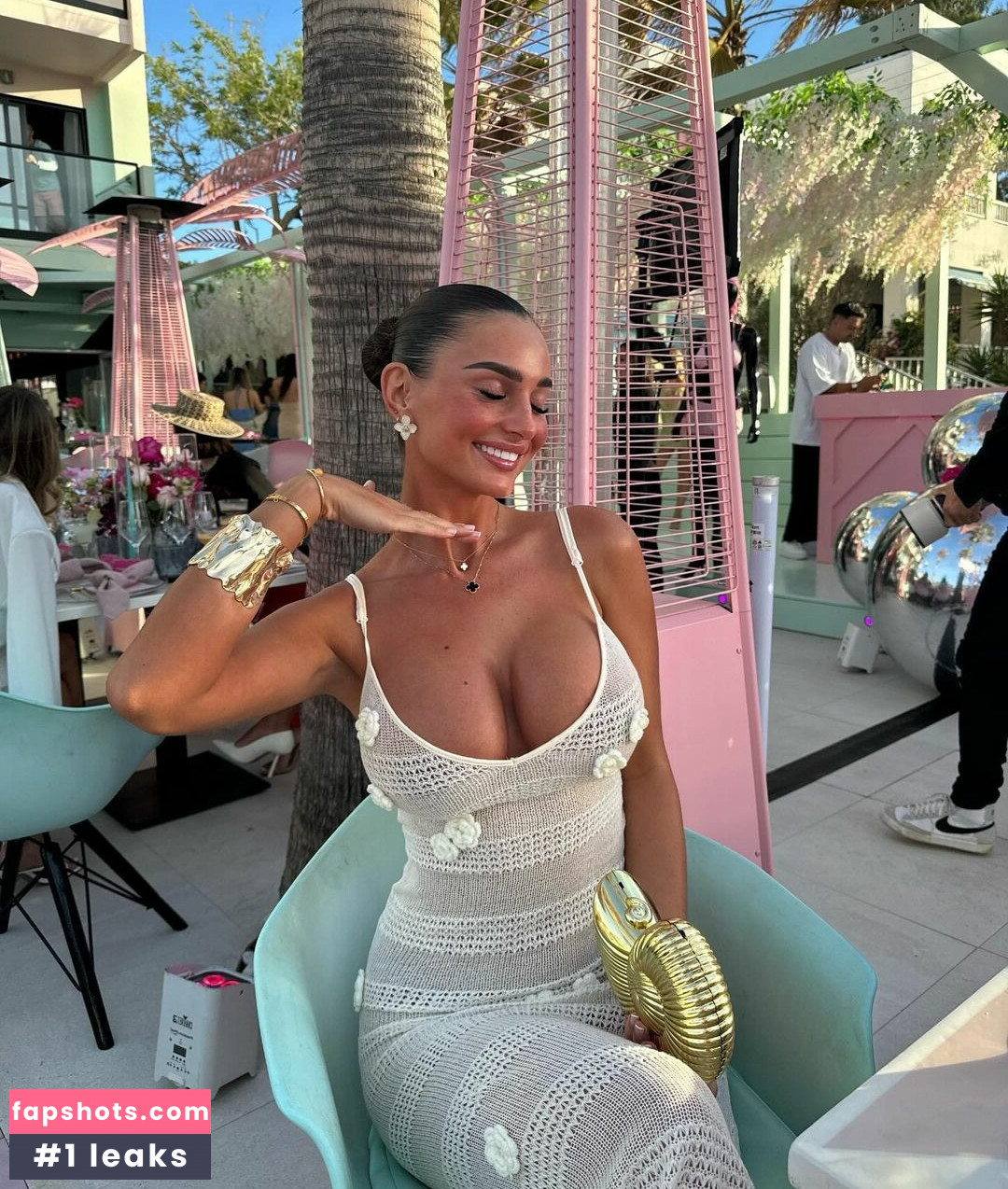 Maddy Cheary gallery photo #171