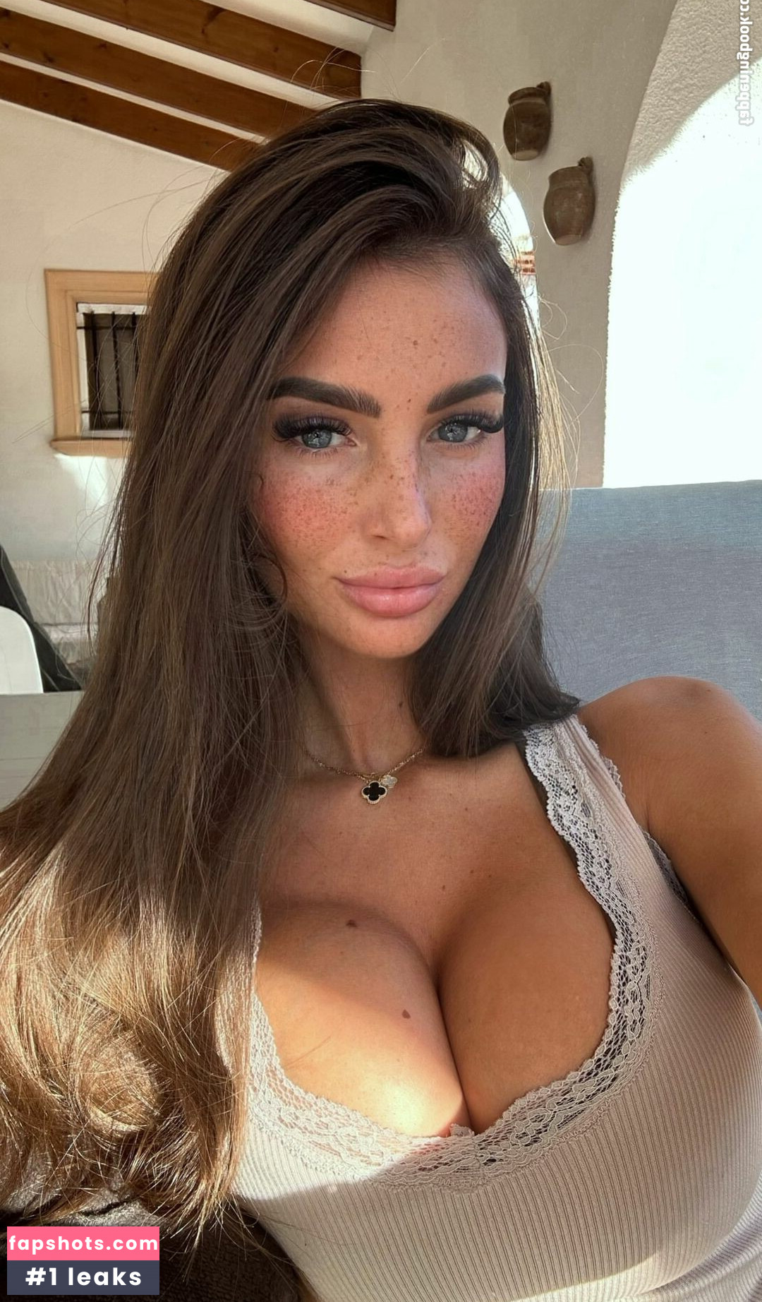 Maddy Cheary gallery photo #227