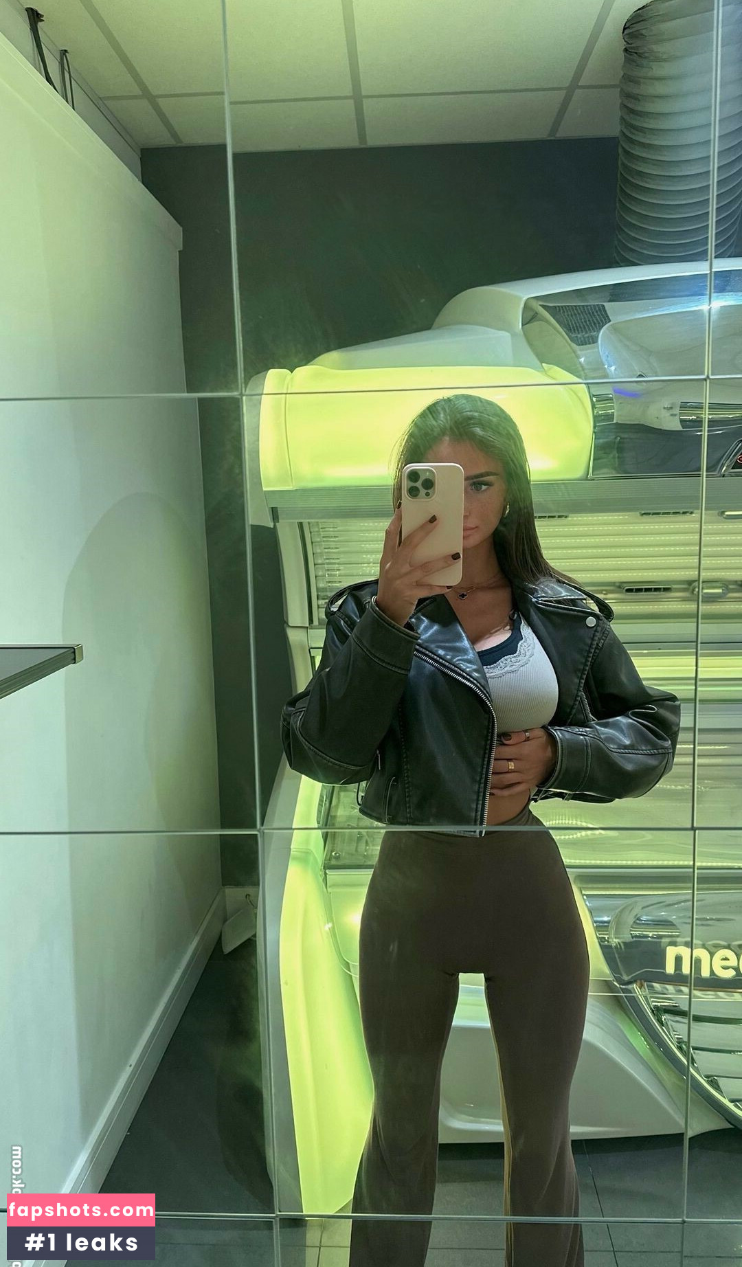 Maddy Cheary gallery photo #234