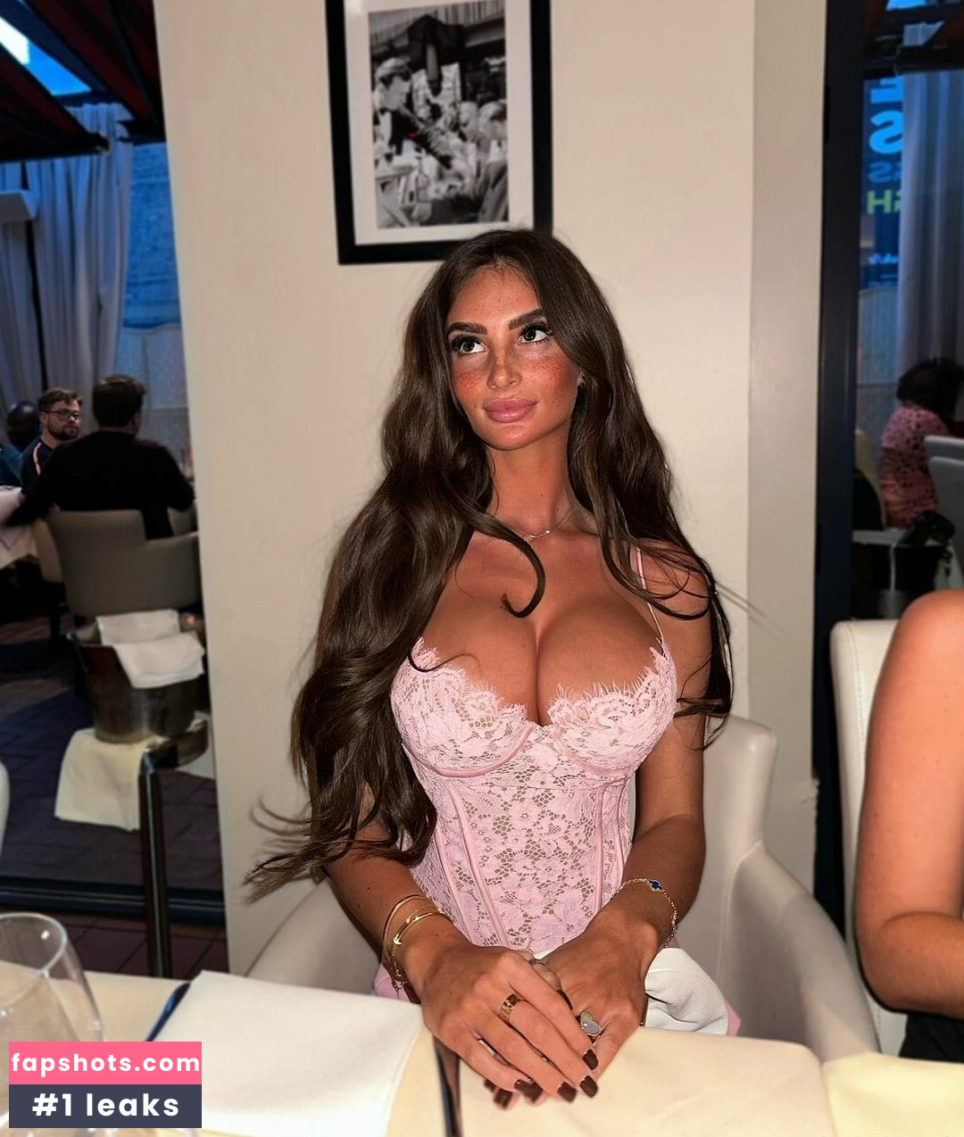 Maddy Cheary gallery photo #373