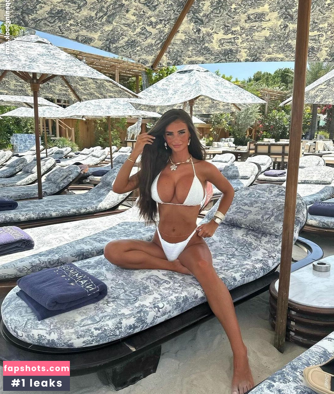 Maddy Cheary gallery photo #377