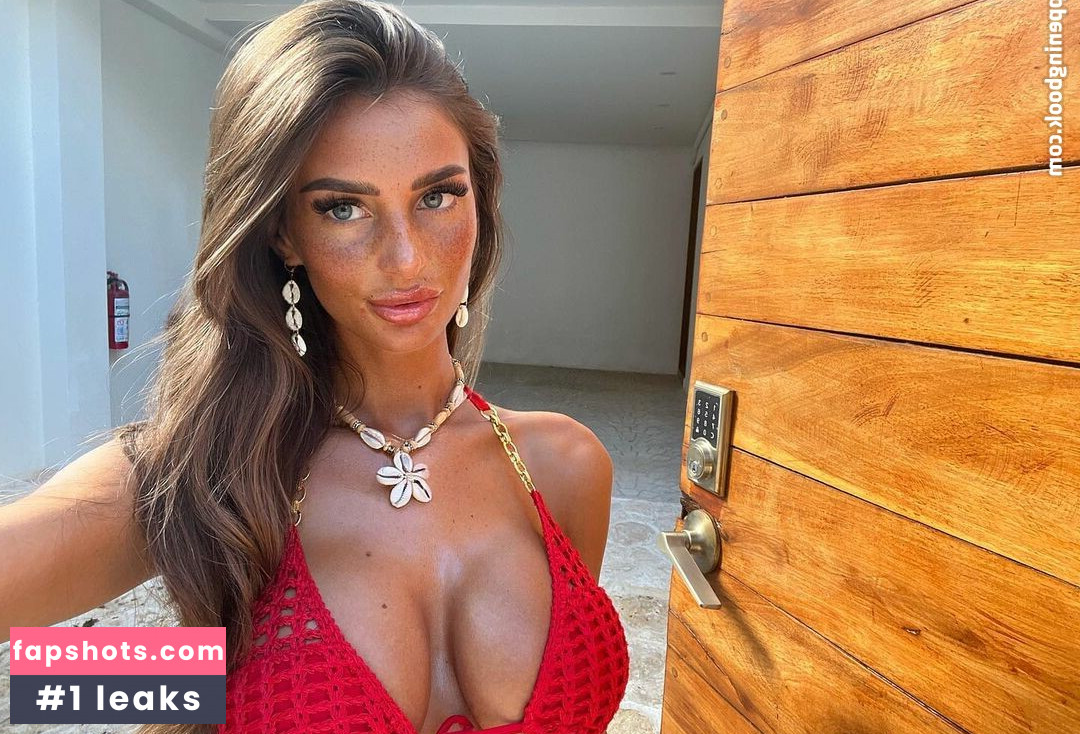 Maddy Cheary gallery photo #391