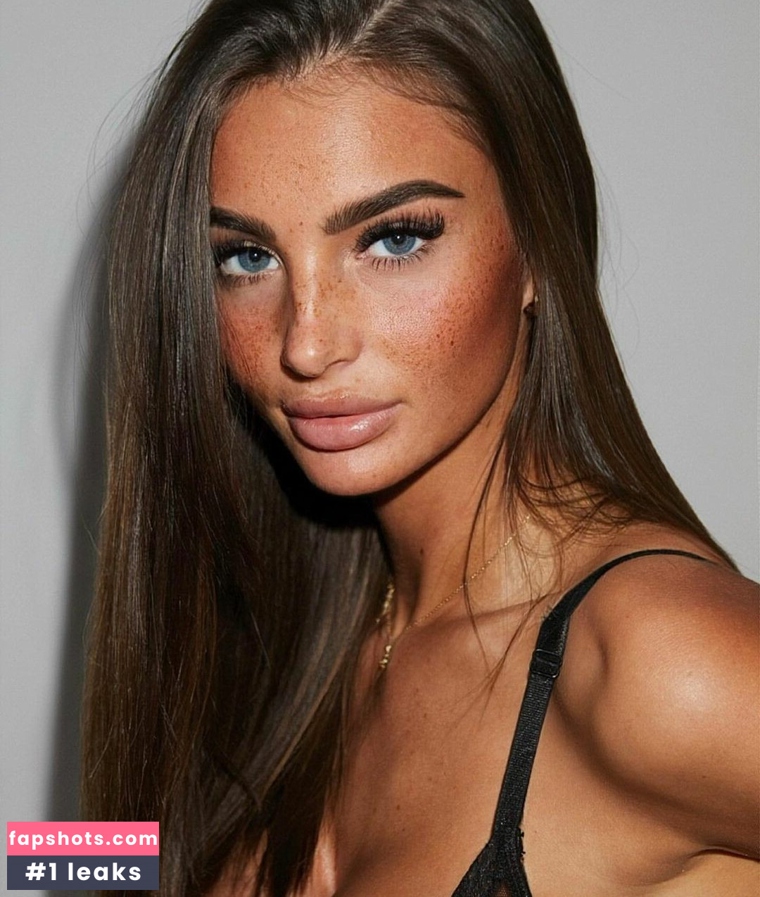 Maddy Cheary gallery photo #409