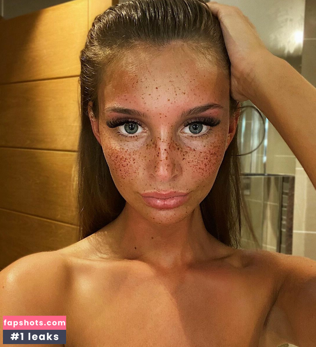 Maddy Cheary gallery photo #463