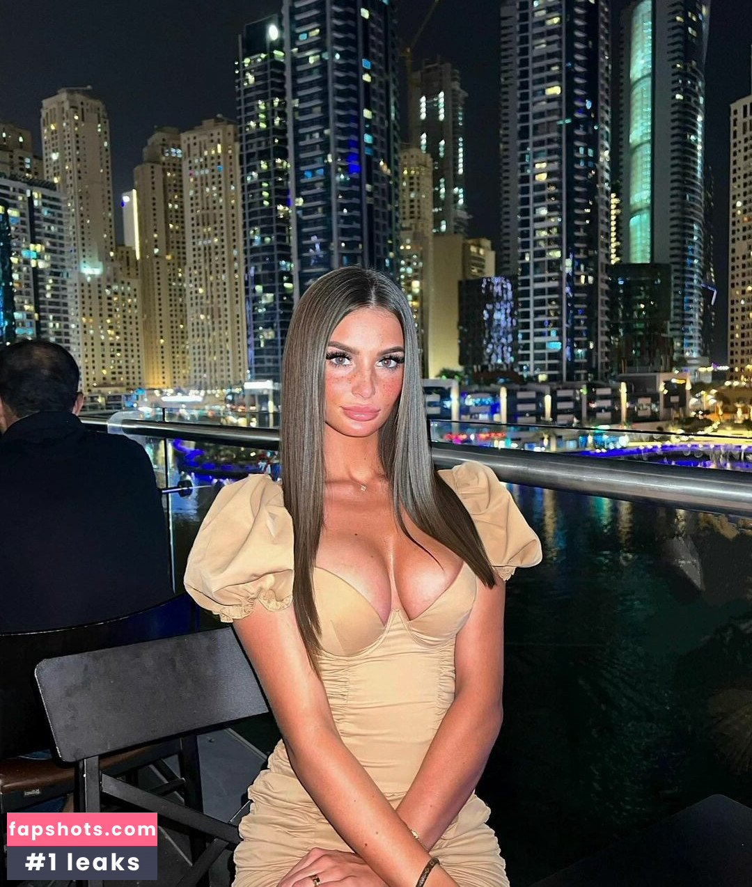 Maddy Cheary gallery photo #489