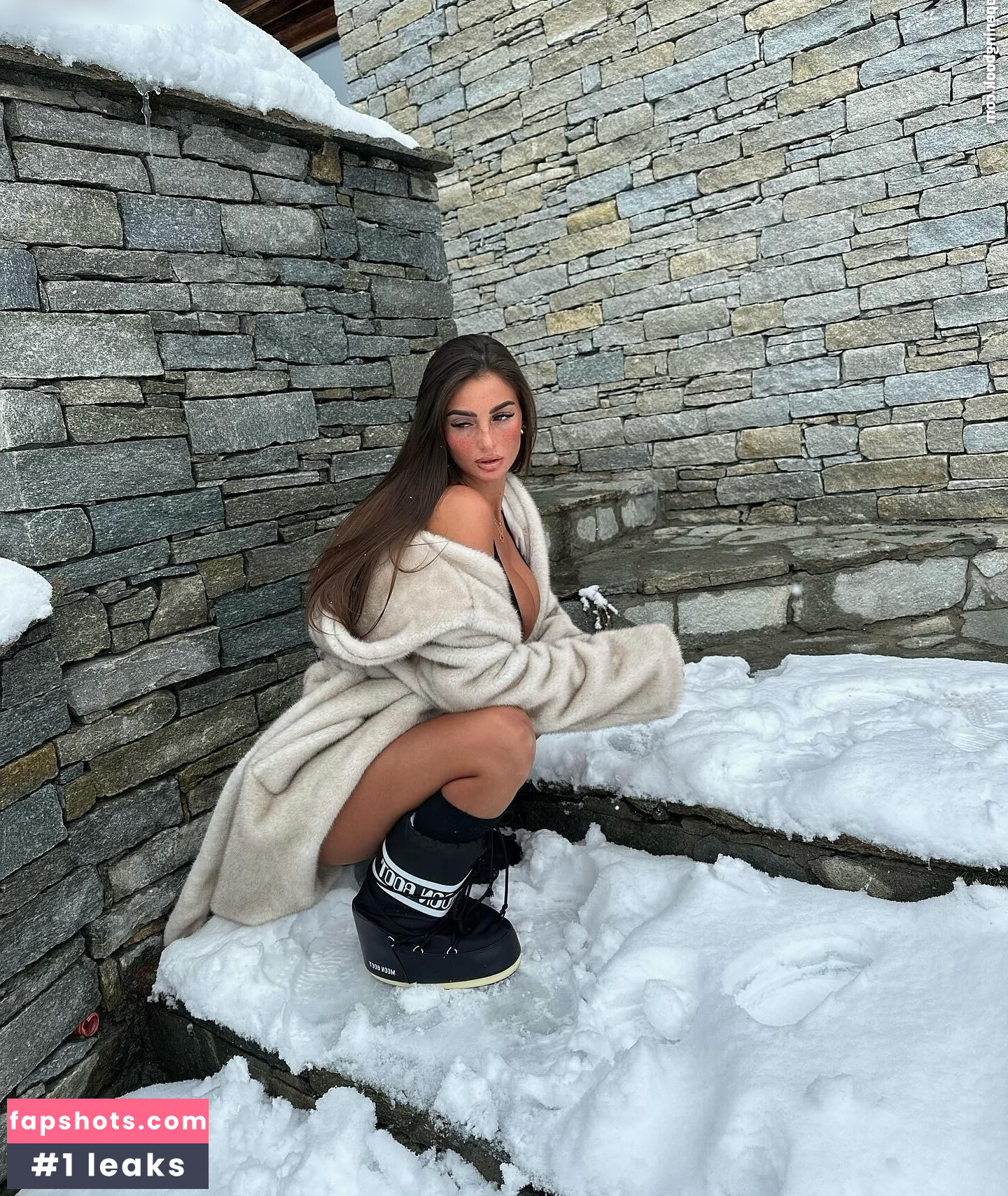 Maddy Cheary gallery photo #93