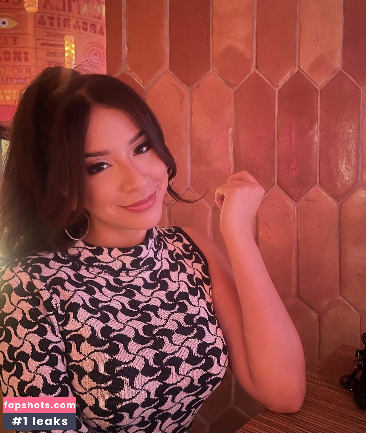 Maddy Skye nude babe gallery