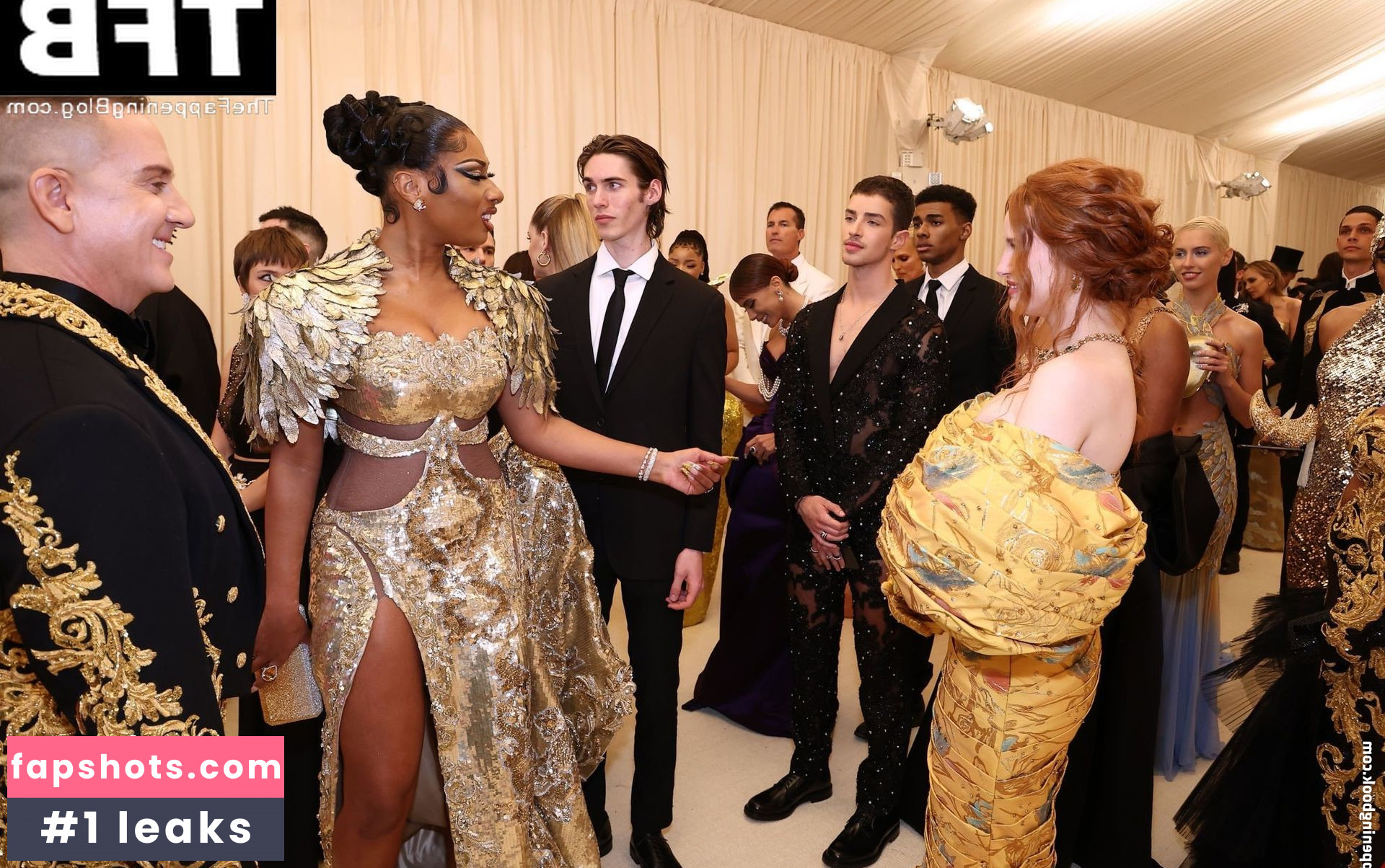 Madelaine Petsch gallery photo #360