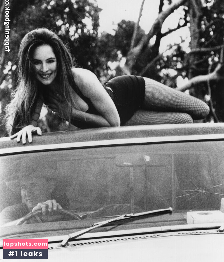 Madeleine Stowe gallery photo #18