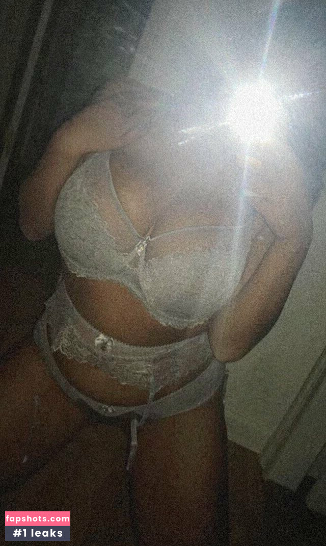 Madeleine York Filtración Desnuda OnlyFans Foto #9 - Fapshots