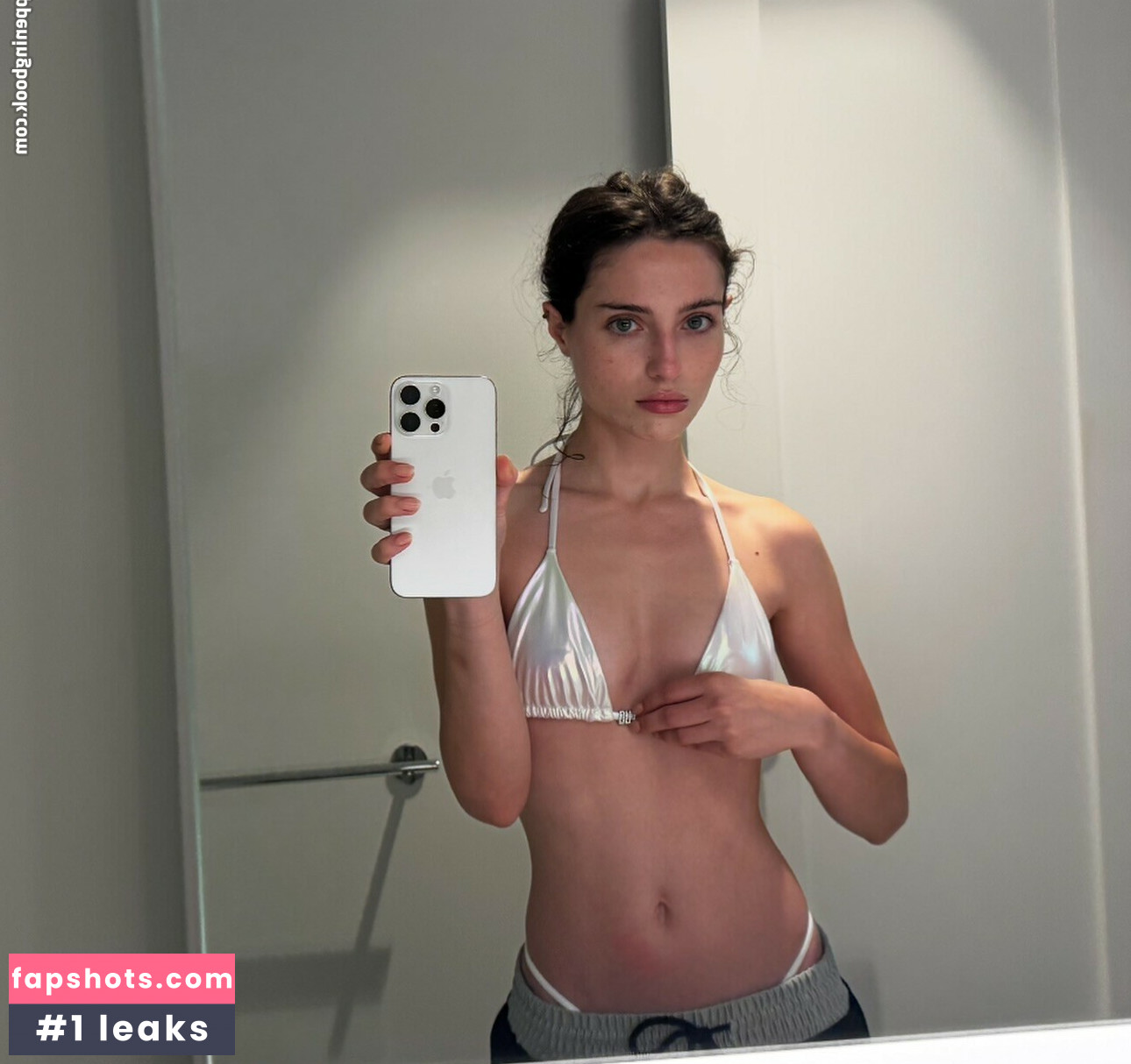 Madeline Argy gallery photo #13