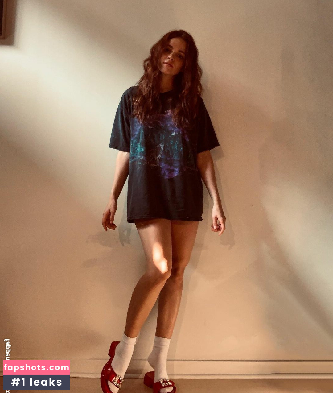 Madeline Brewer gallery photo #31