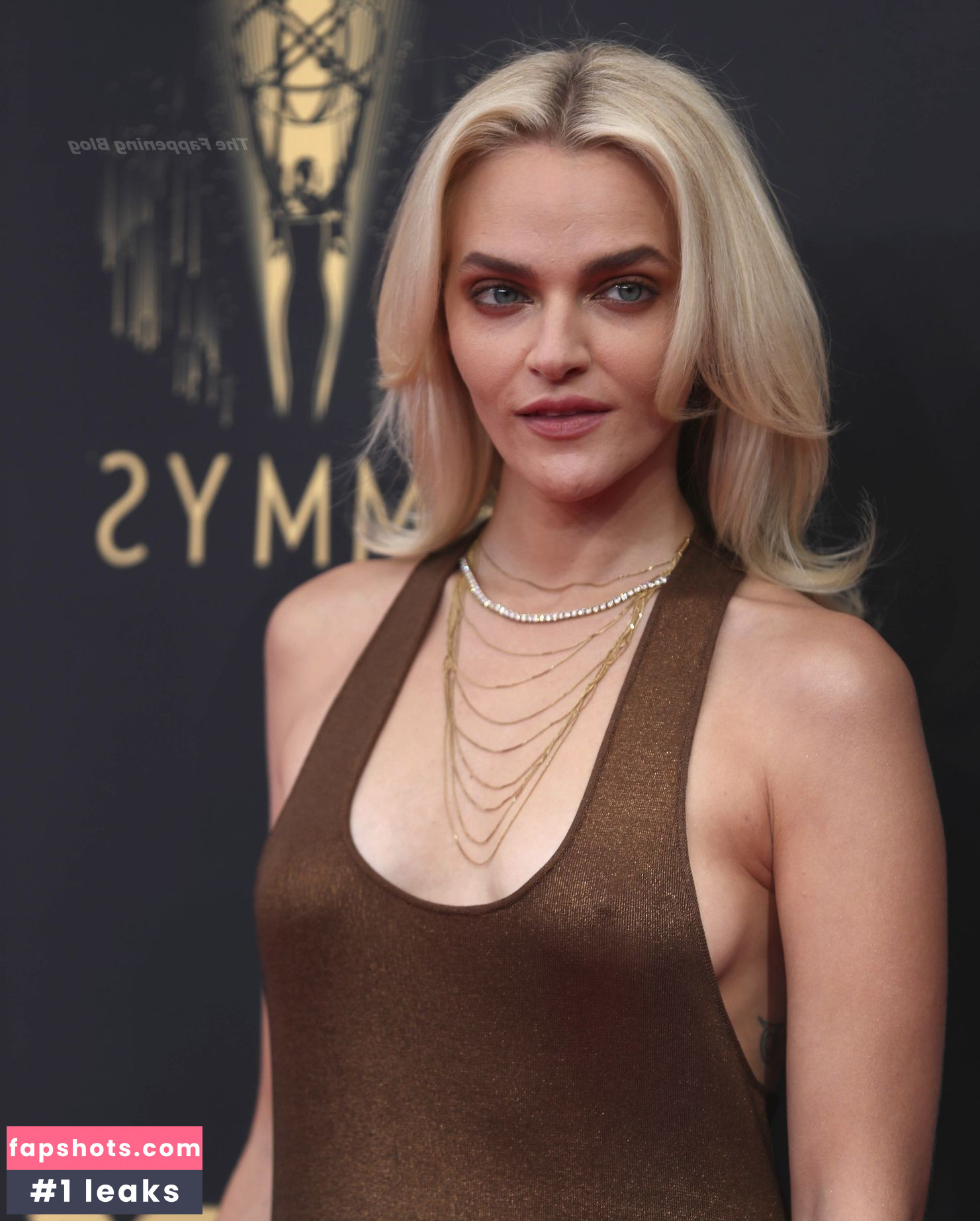 Madeline Brewer gallery photo #52