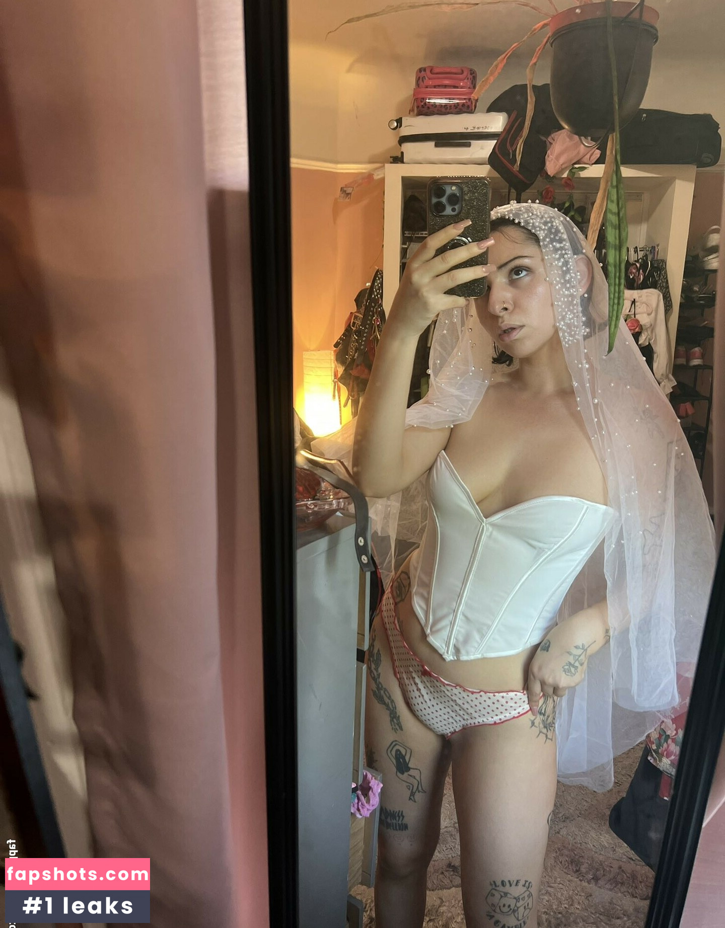 Madeline Goldstien gallery photo #6