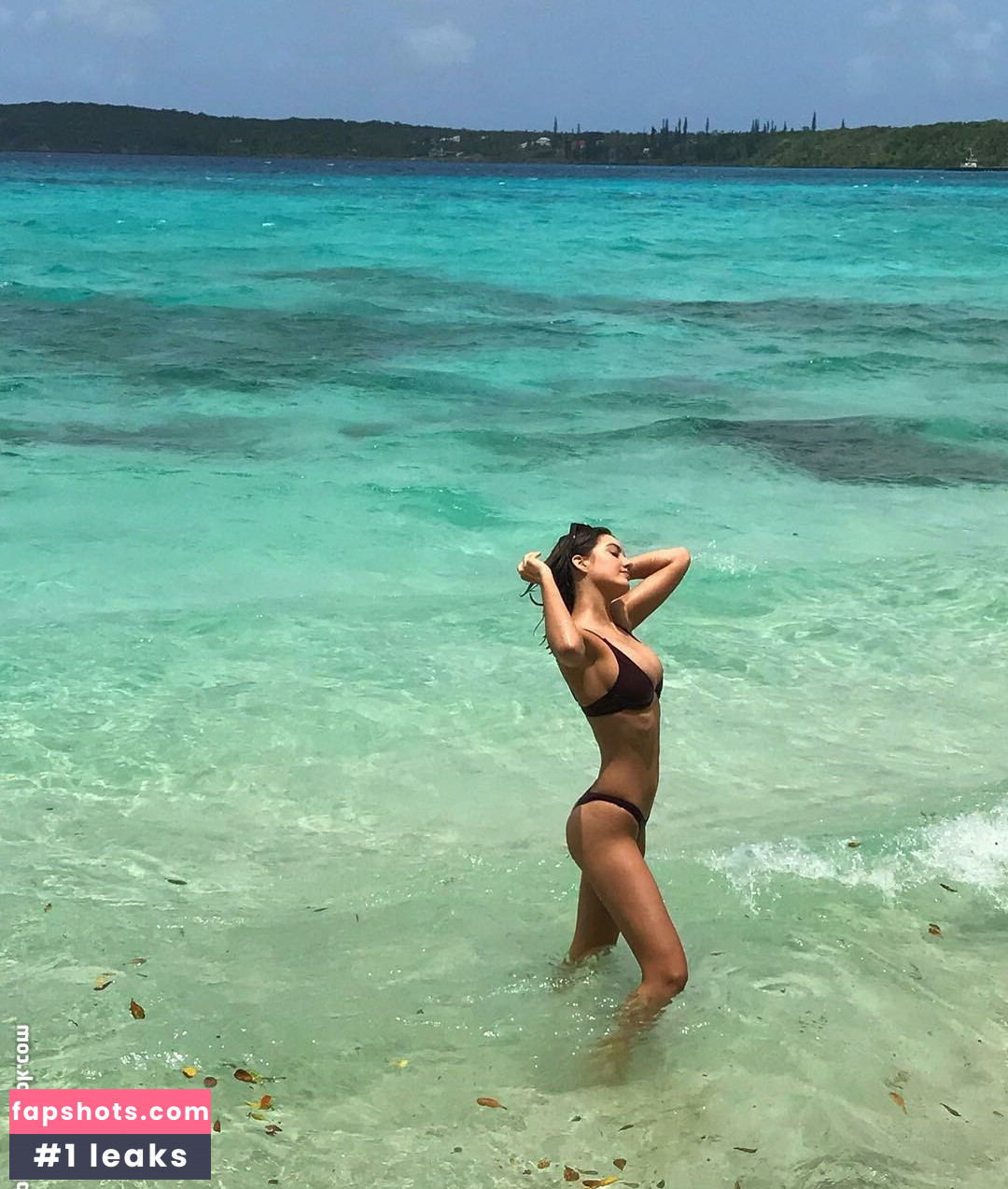 Madeline Rose gallery photo #11