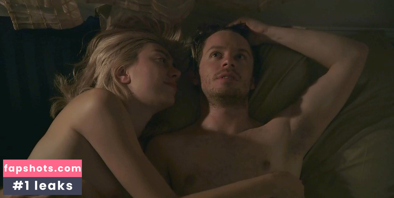 Madeline Wise gallery photo #12