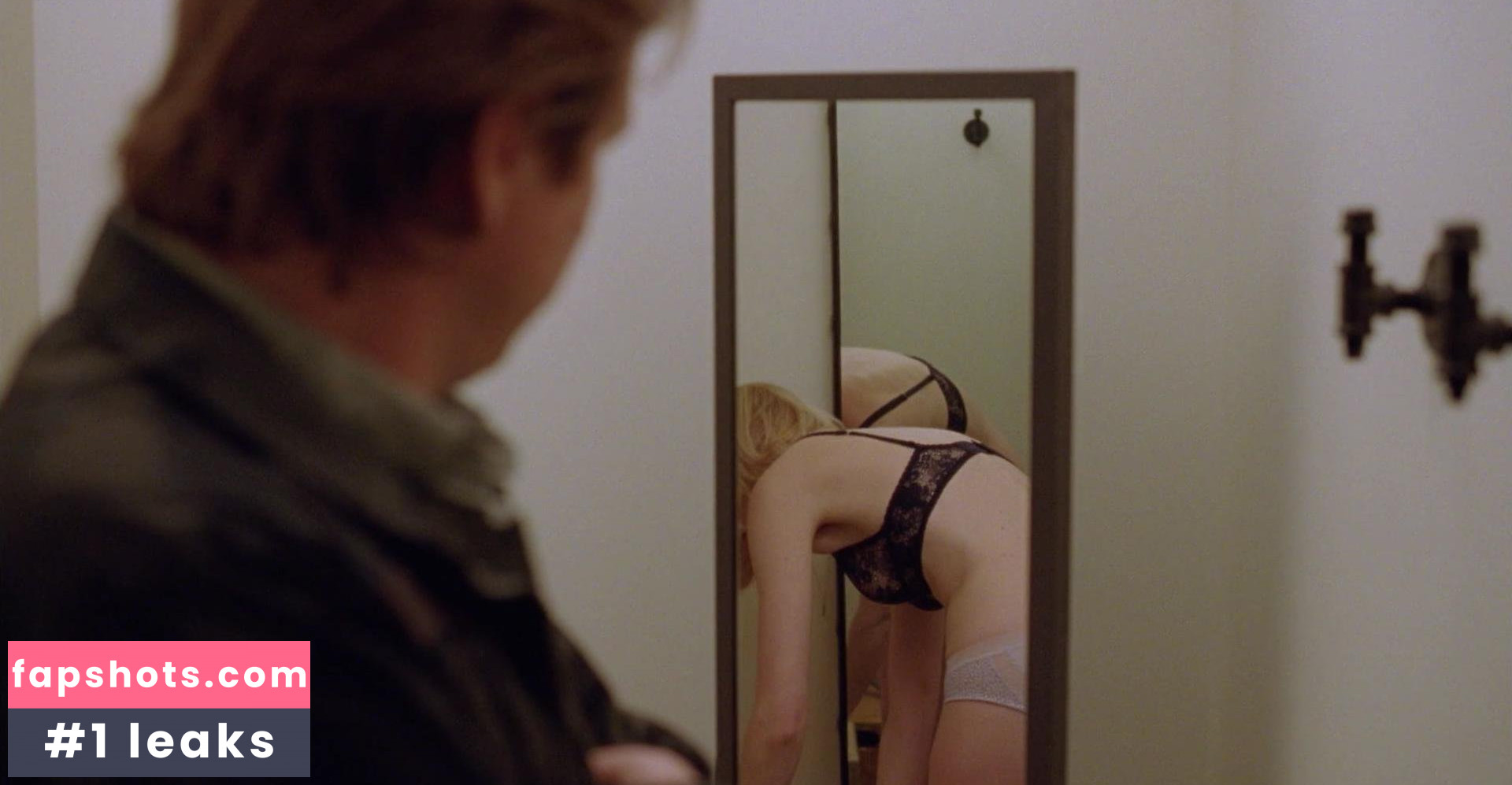 Madeline Wise gallery photo #24