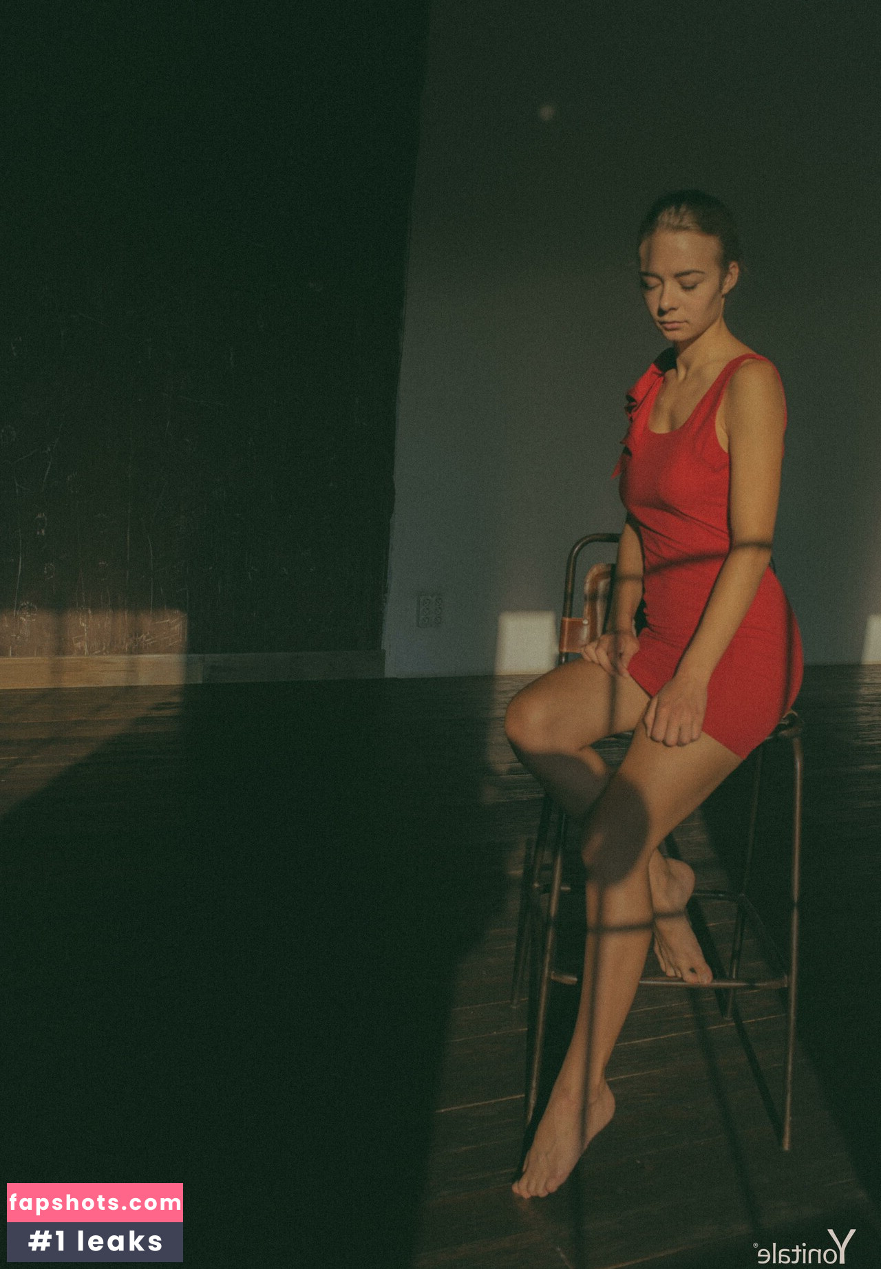 Madeline Y gallery photo #21