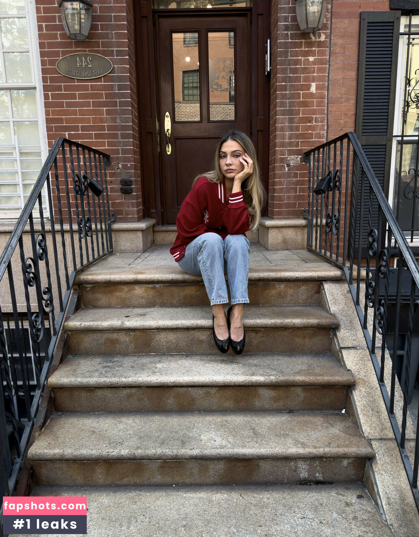 Madelyn Cline gallery photo #7