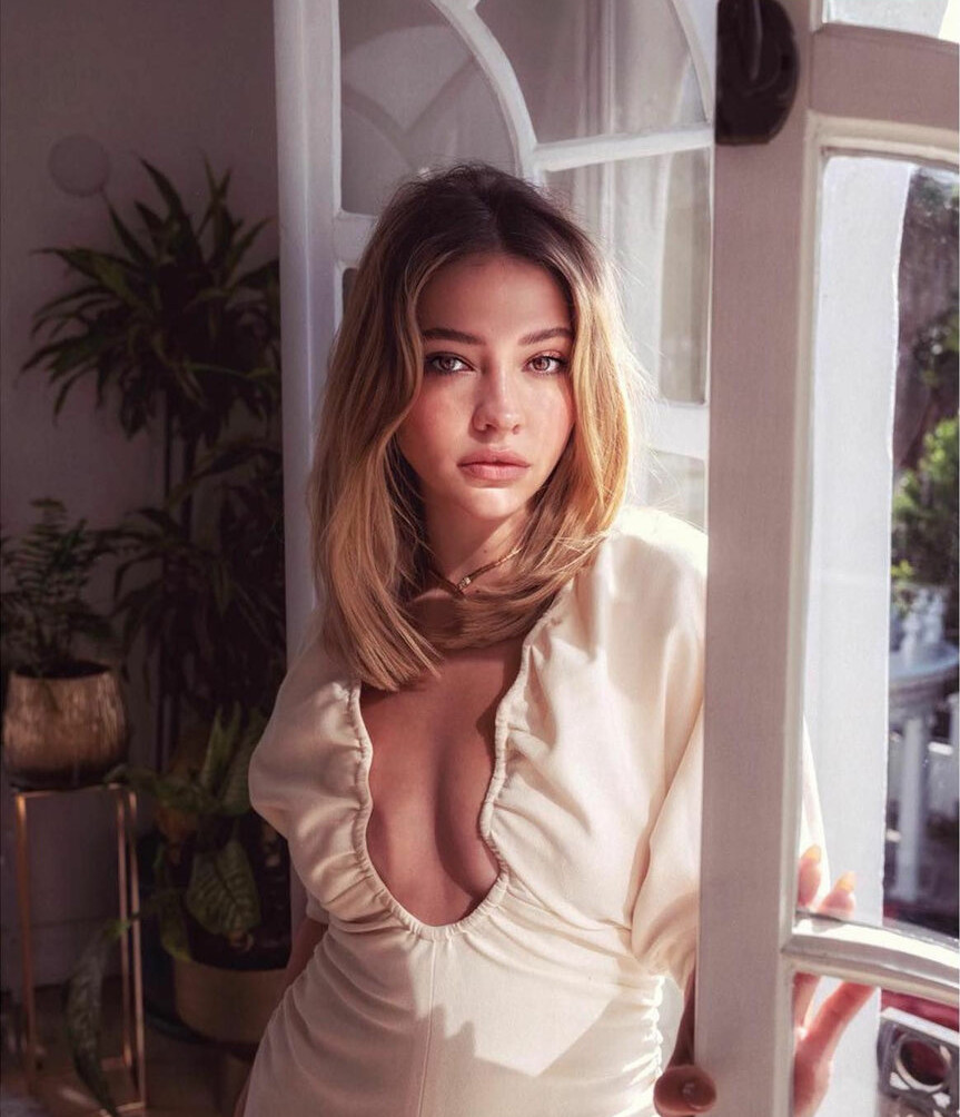 madelyn-cline Nude Leaks OnlyFans Photos #444 - LeakJerk