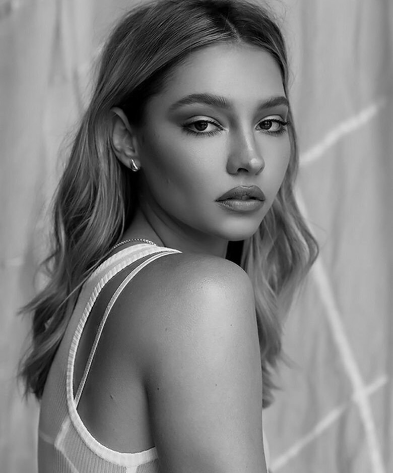 madelyn-cline Nude Leaks OnlyFans Photos #480 - LeakJerk