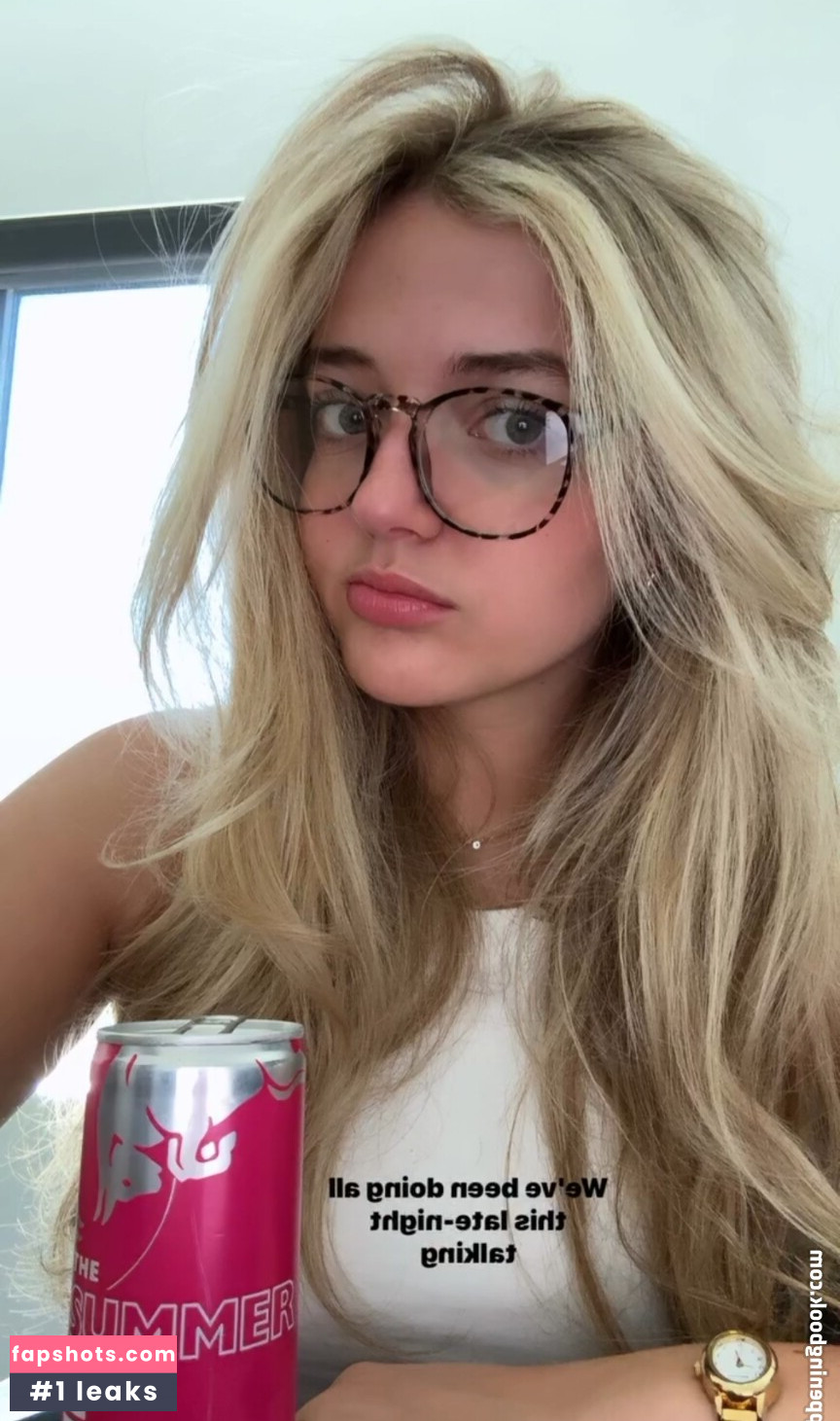 Madelynn Hanvey gallery photo #12