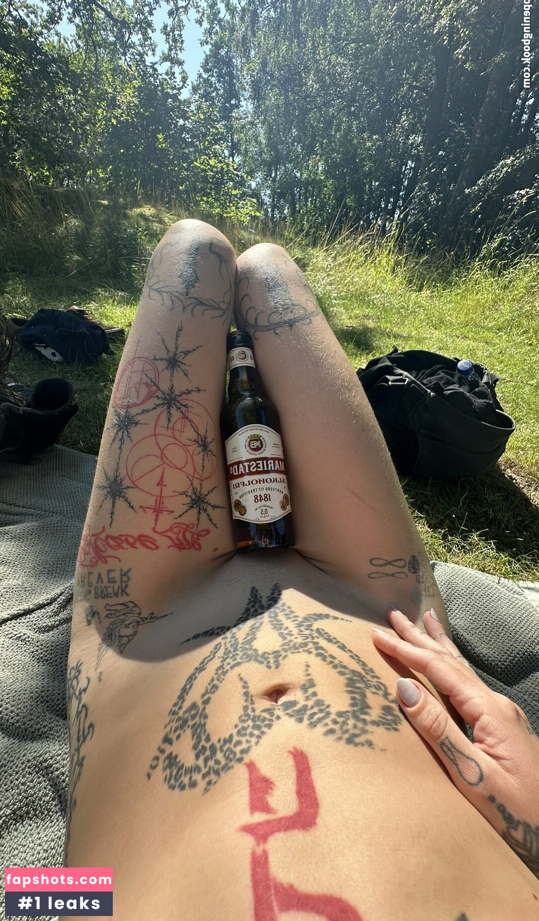 Madesweet nude babe gallery