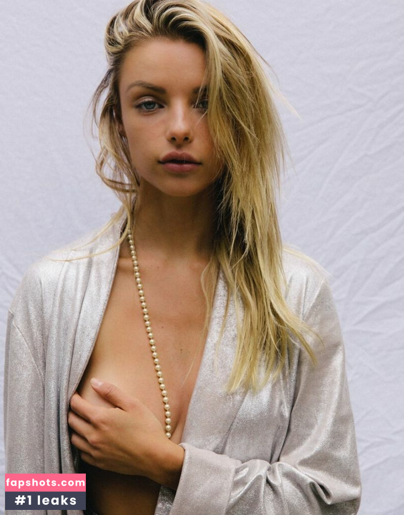 Madi Teeuws gallery photo #46