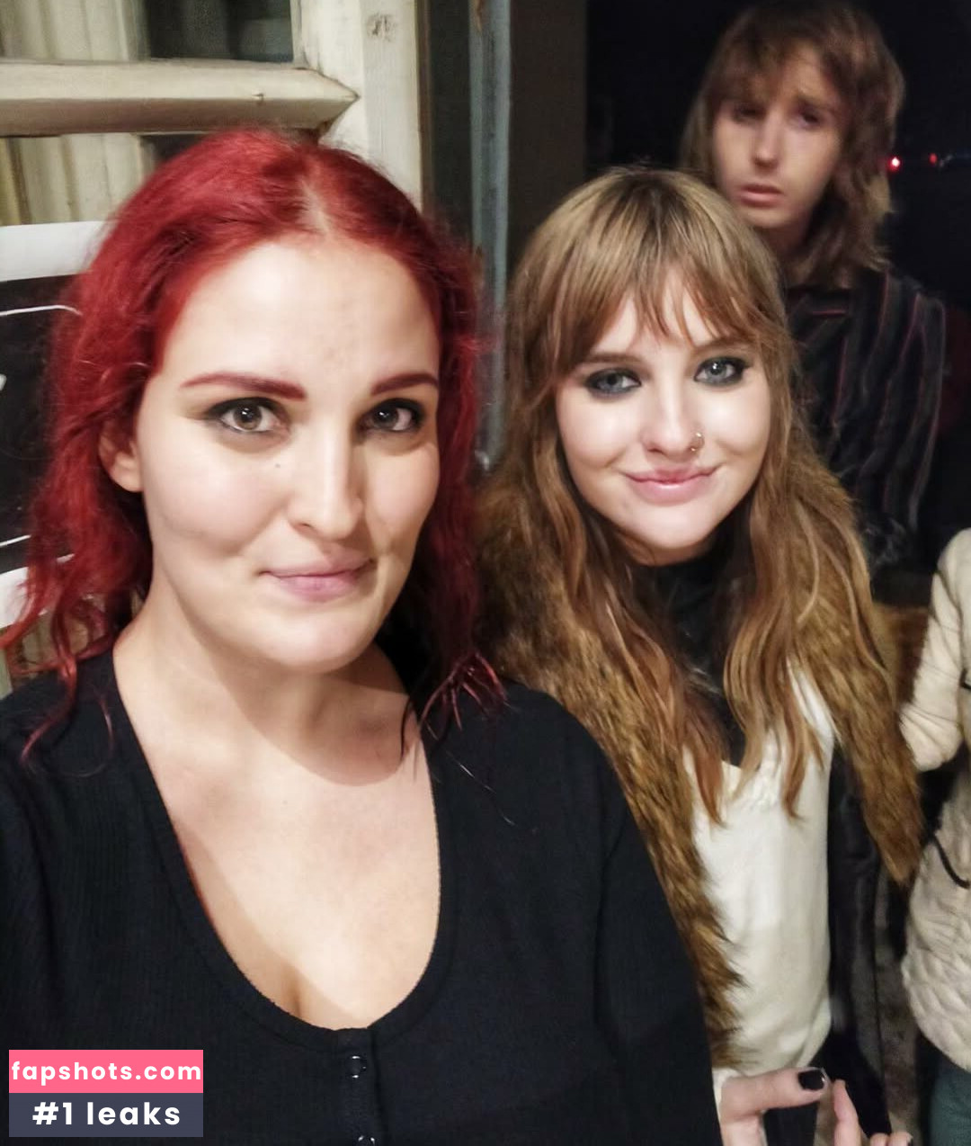 Madia Garganese gallery photo #36