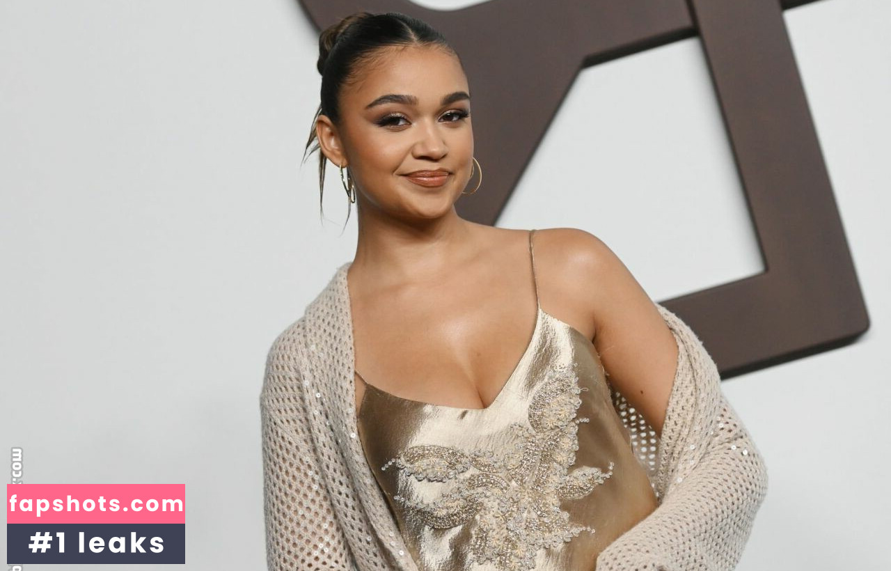 Madison Bailey nude babe gallery