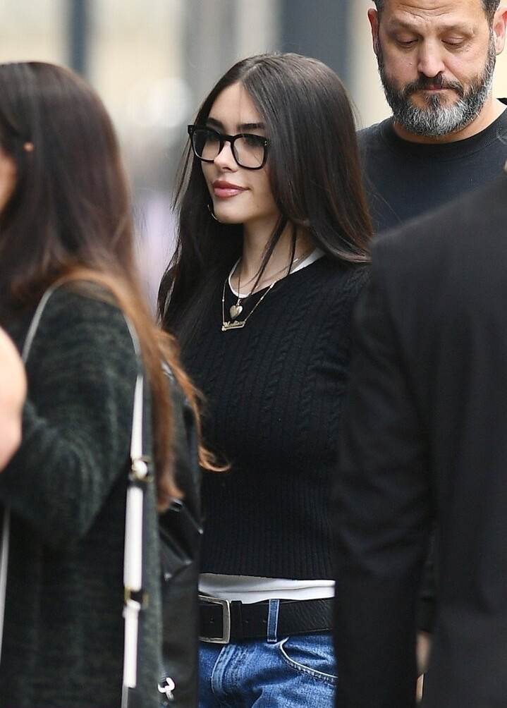 madison-beer gallery photo #1131