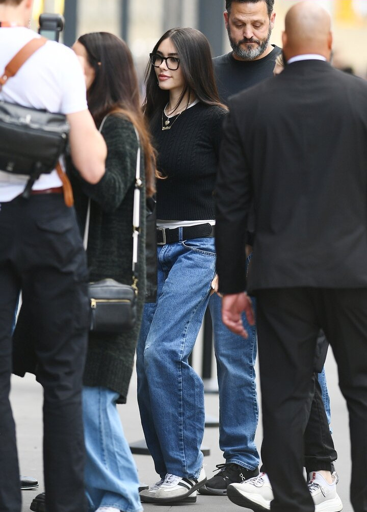 madison-beer gallery photo #1135