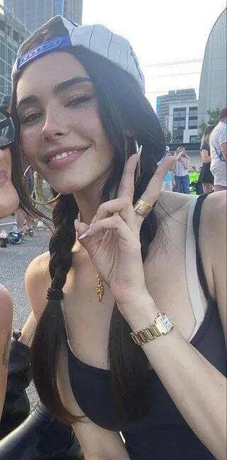 madison-beer gallery photo #1291