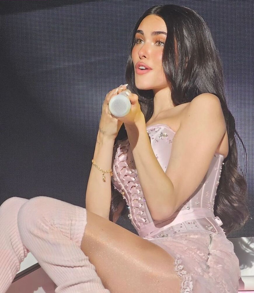 madison-beer gallery photo #1413