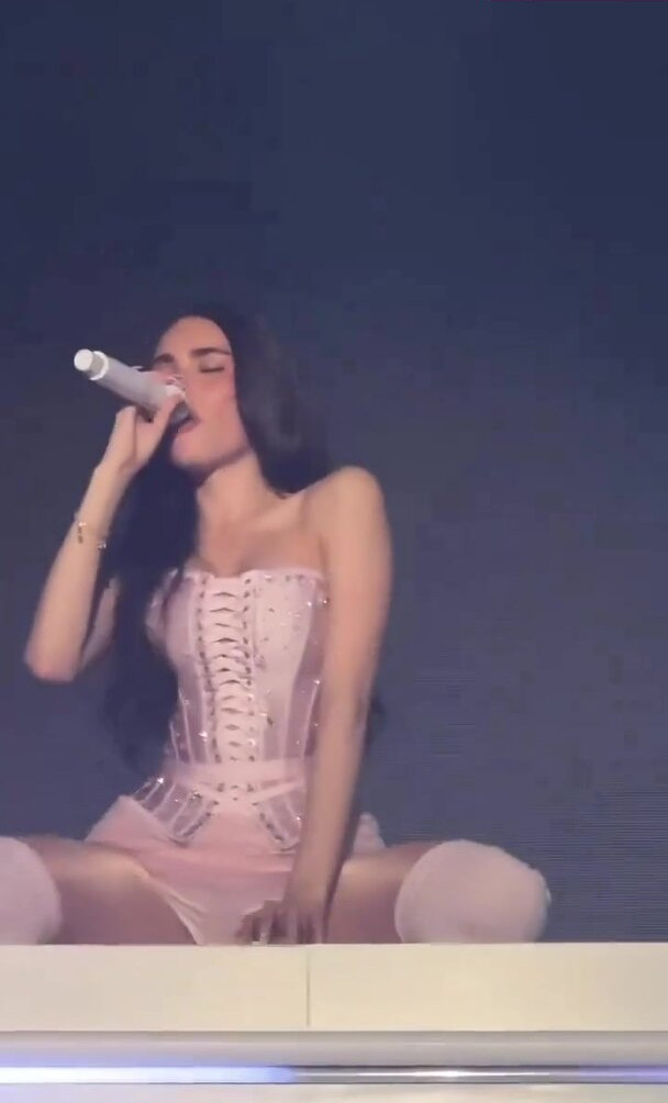 madison-beer gallery photo #1414