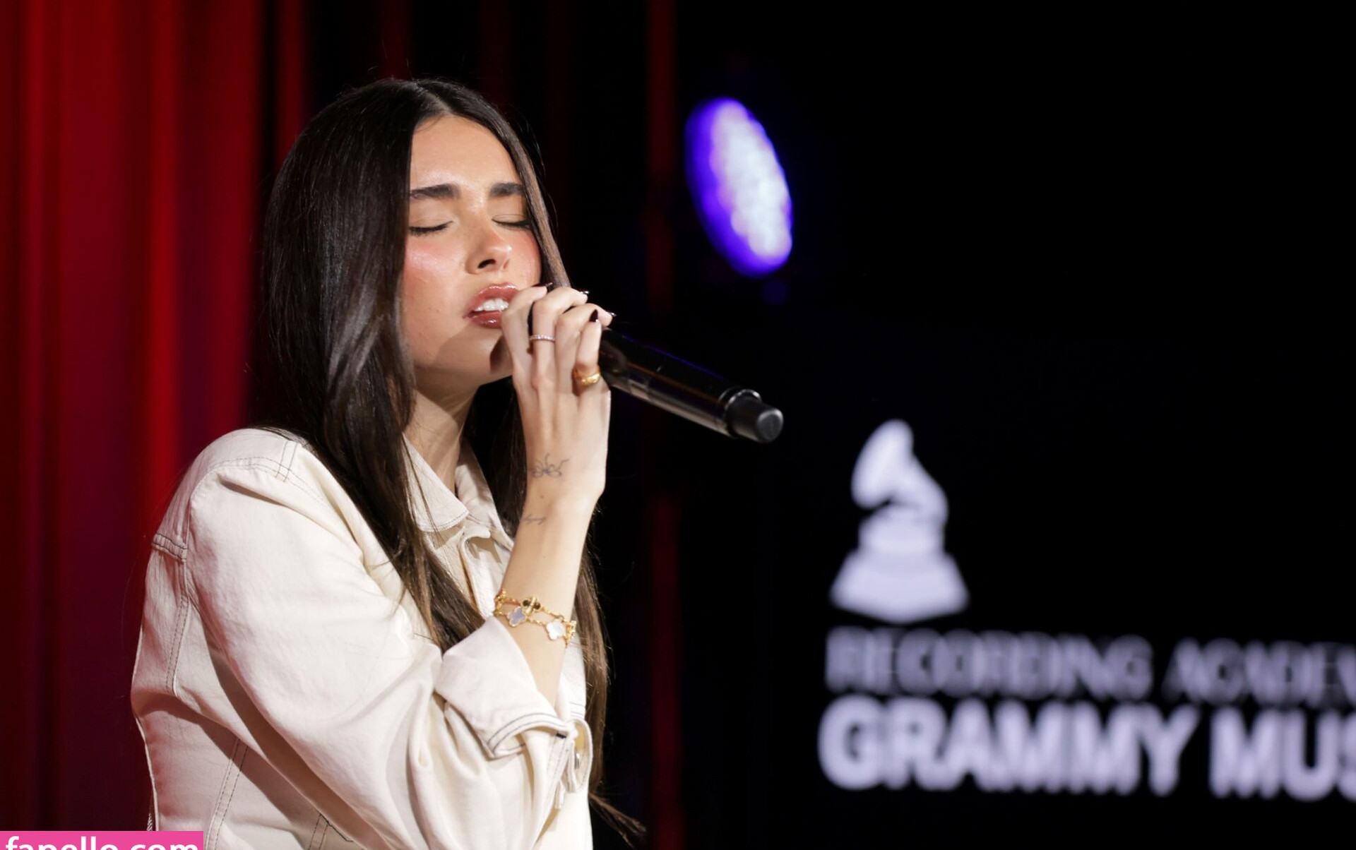 madison-beer gallery photo #1592