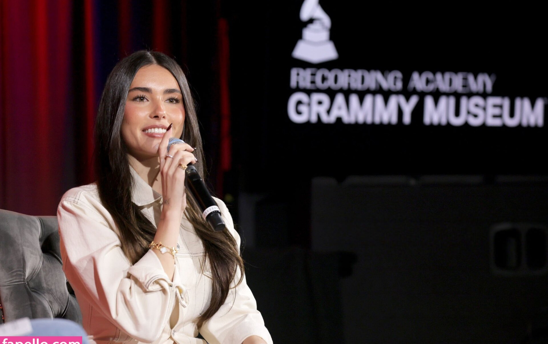 madison-beer gallery photo #1596