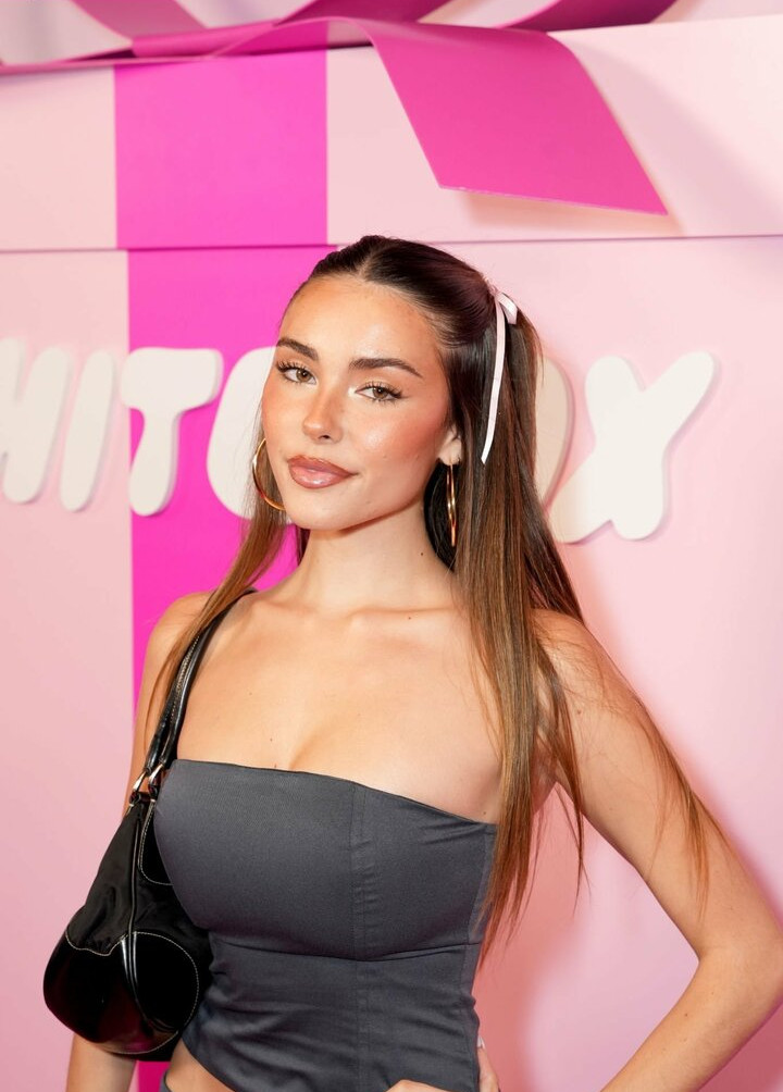 madison-beer gallery photo #1709