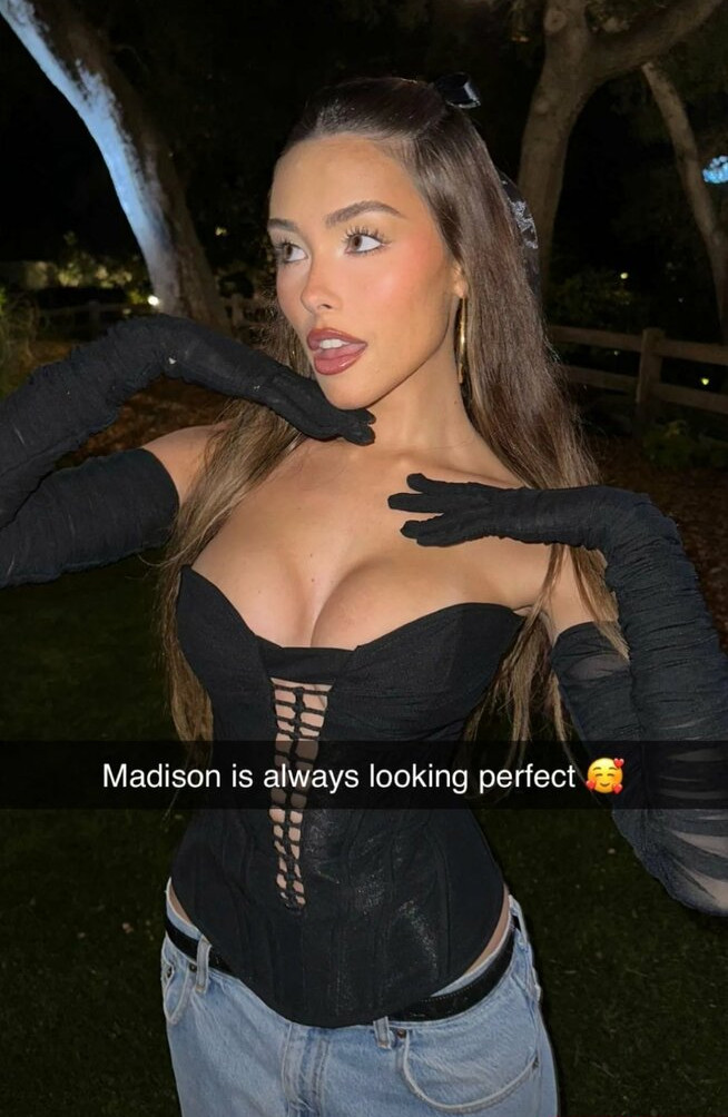 madison-beer gallery photo #1769