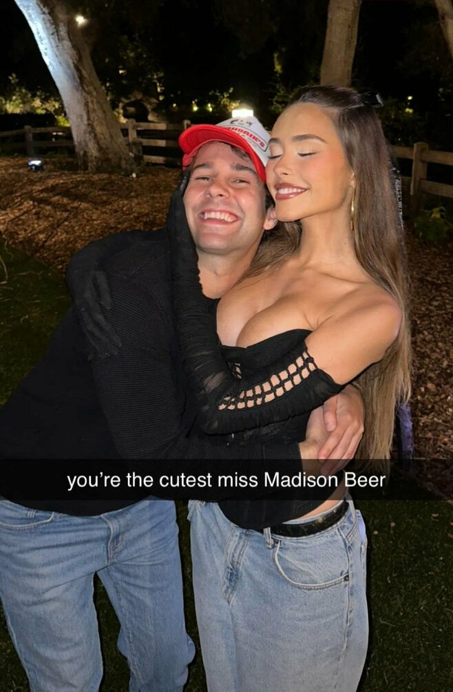 madison-beer gallery photo #1770