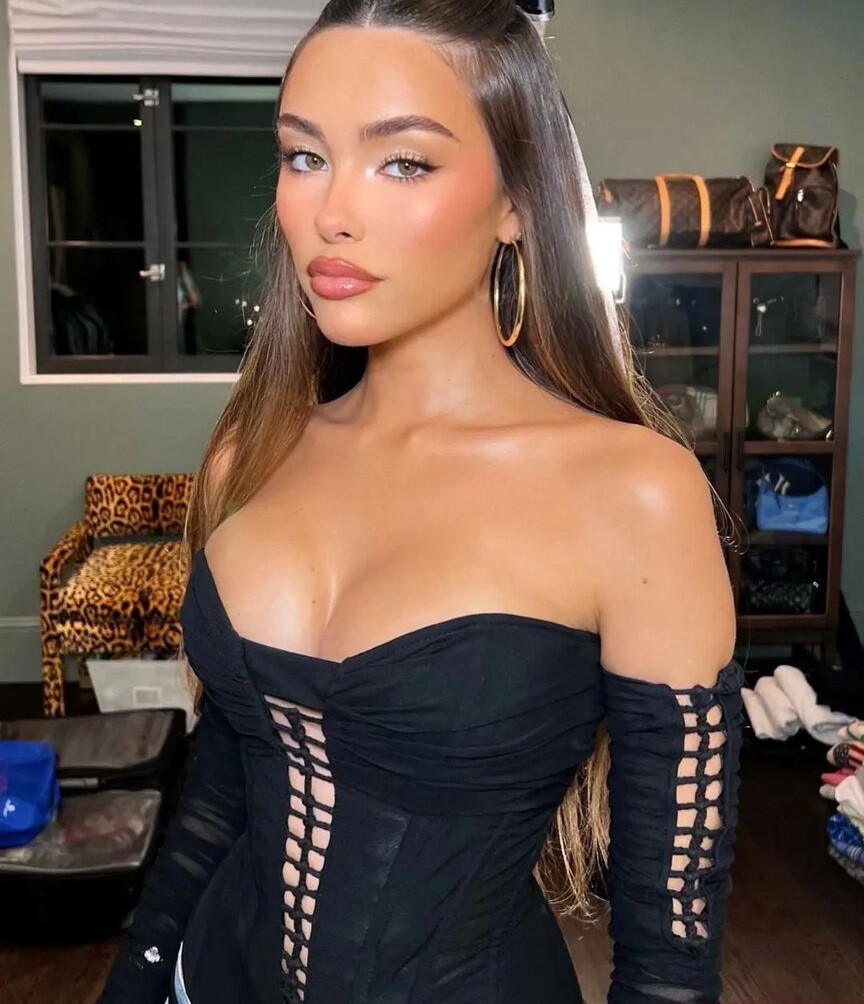 madison-beer gallery photo #1830