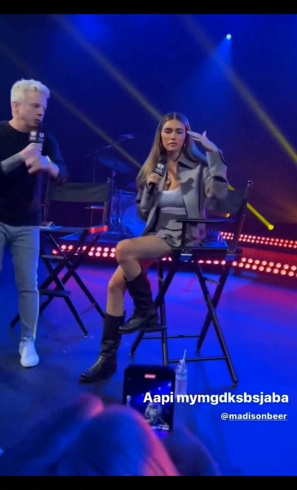 madison-beer gallery photo #1901