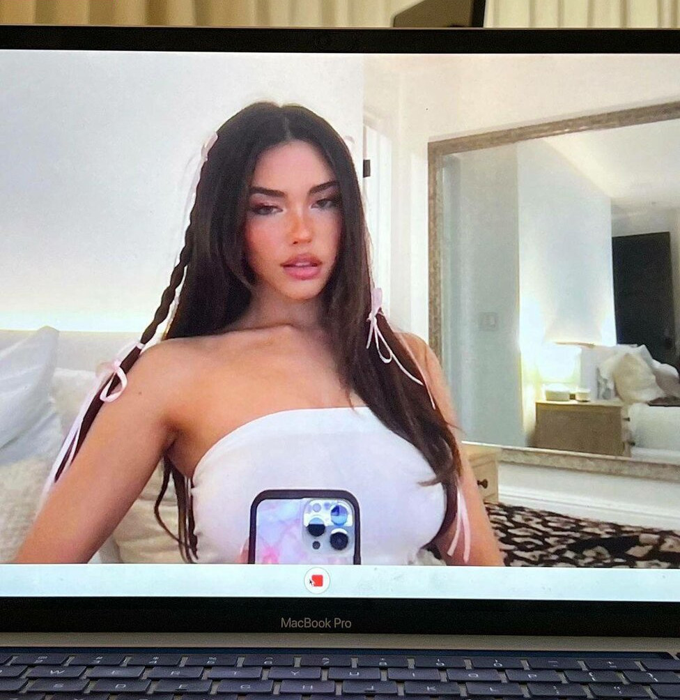 madison-beer gallery photo #2203