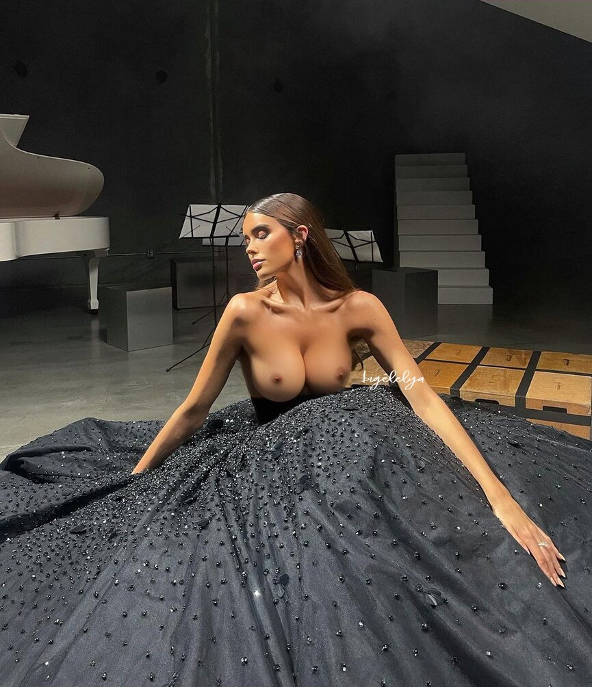 madison-beer gallery photo #2222