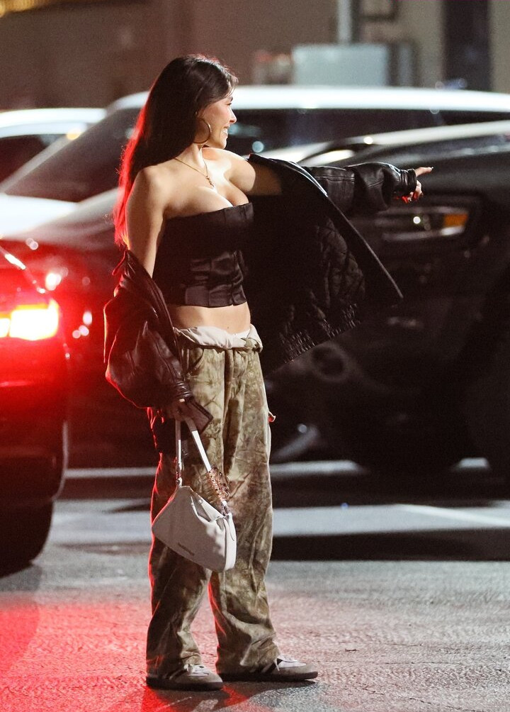 madison-beer gallery photo #2250