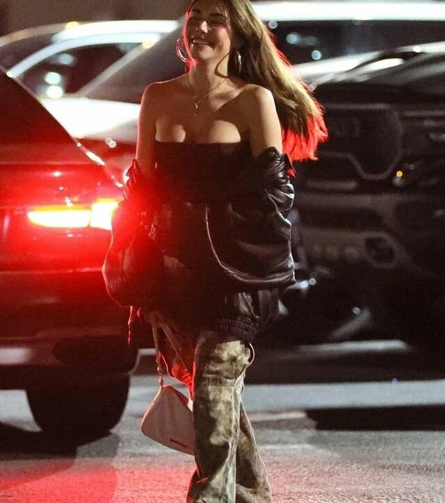 madison-beer gallery photo #2259