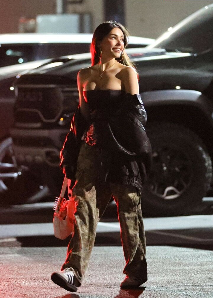 madison-beer gallery photo #2266