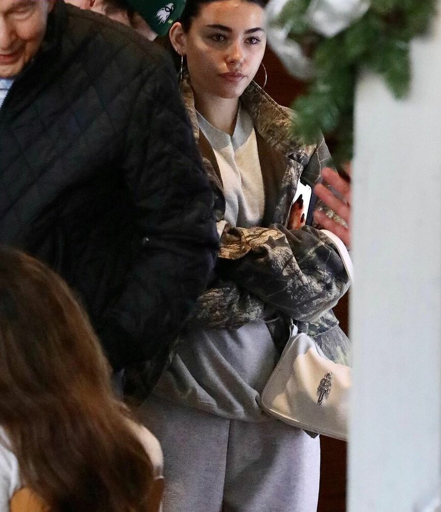 madison-beer gallery photo #2271