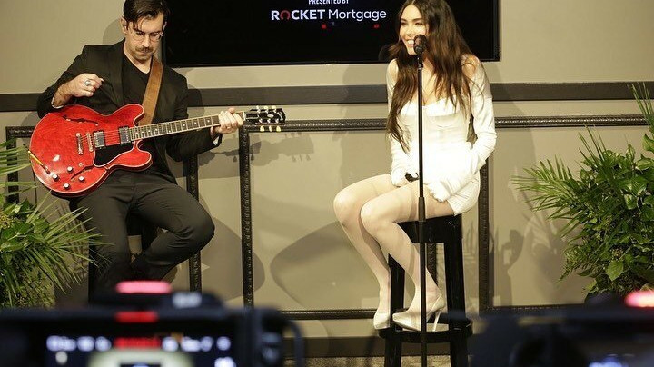 madison-beer gallery photo #2275